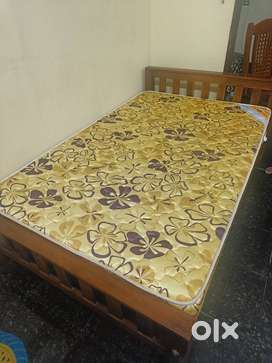 3 months old bed cot with mattress