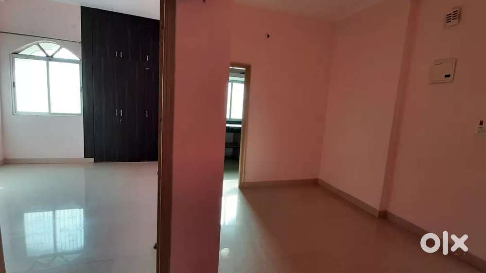 2 BHK Beautiful Flat Available at New Sahdeo Nagar