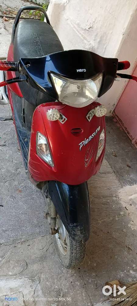 Hero pleasure scooty good condition smooth engine