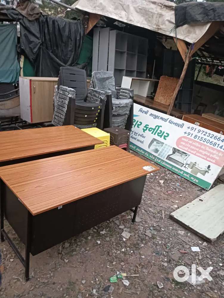 Shop furniture best condition