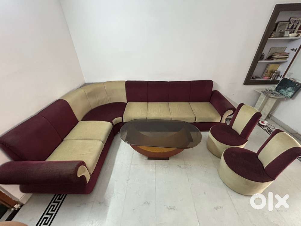 Sofa set and Centre table