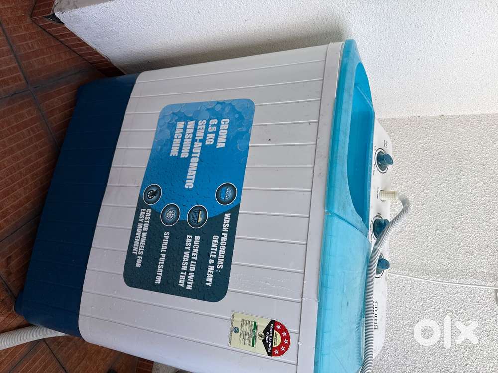 Croma semi furnished washing machine