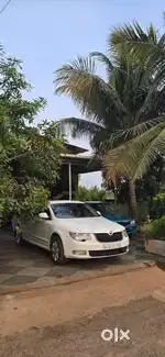 Skoda Superb 2011 Petrol Well Maintained