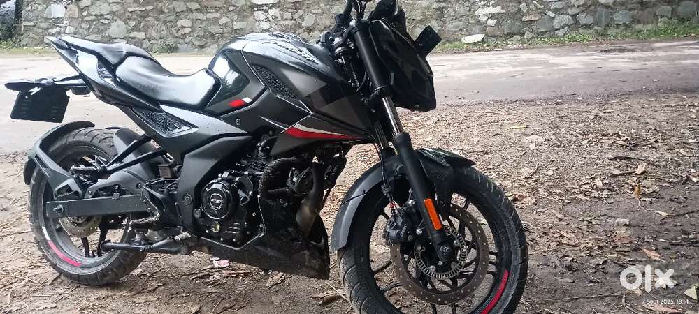 2022 october Model, In mint condition scratch lesss