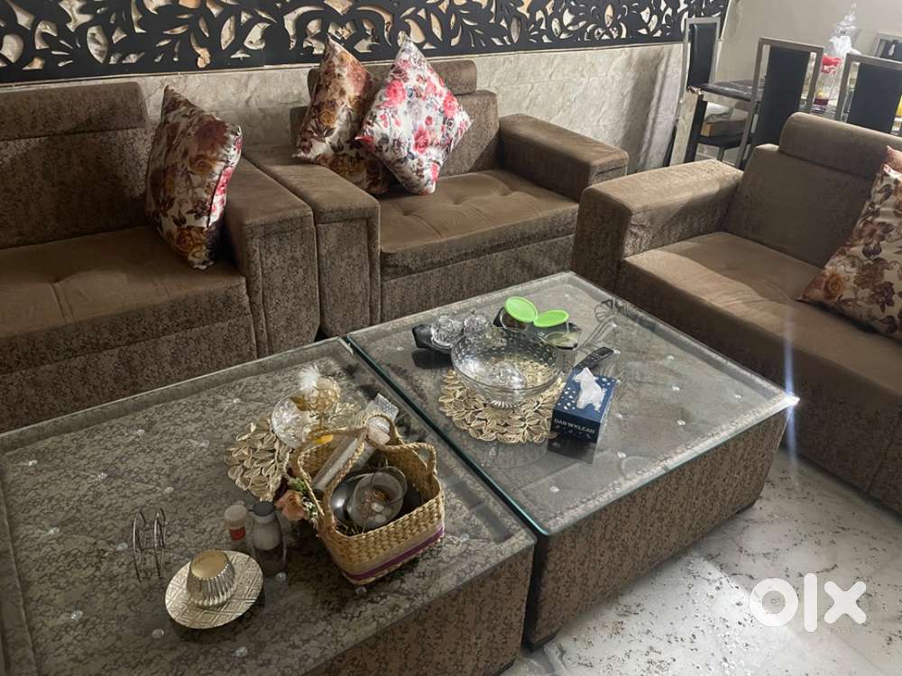 Sofa set with 2 tables