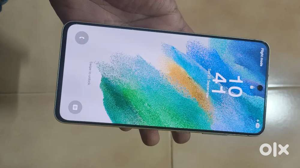 Samsung S21FE 8GB Ram 128GB internal Storage for Rs.14500