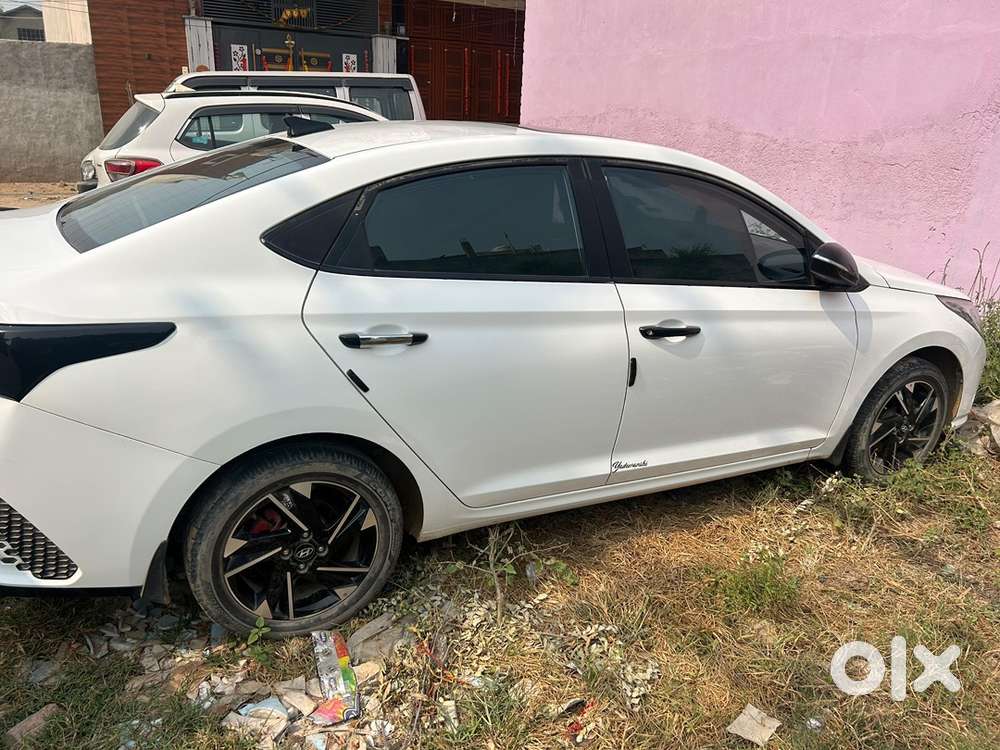 Hyundai Verna 2022 Petrol 42000 Km Driven
