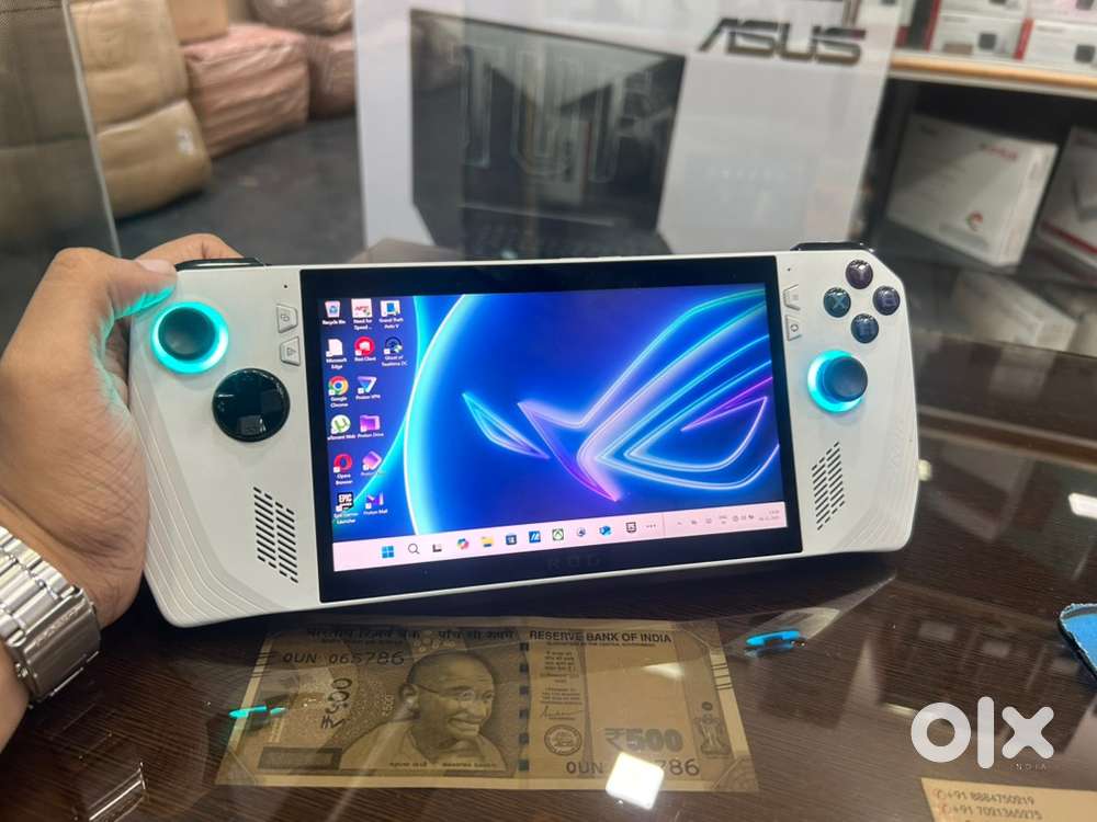 ASUS ROG ALLY (RYZEN z1 extreme processor and RTX2050 graphics card)