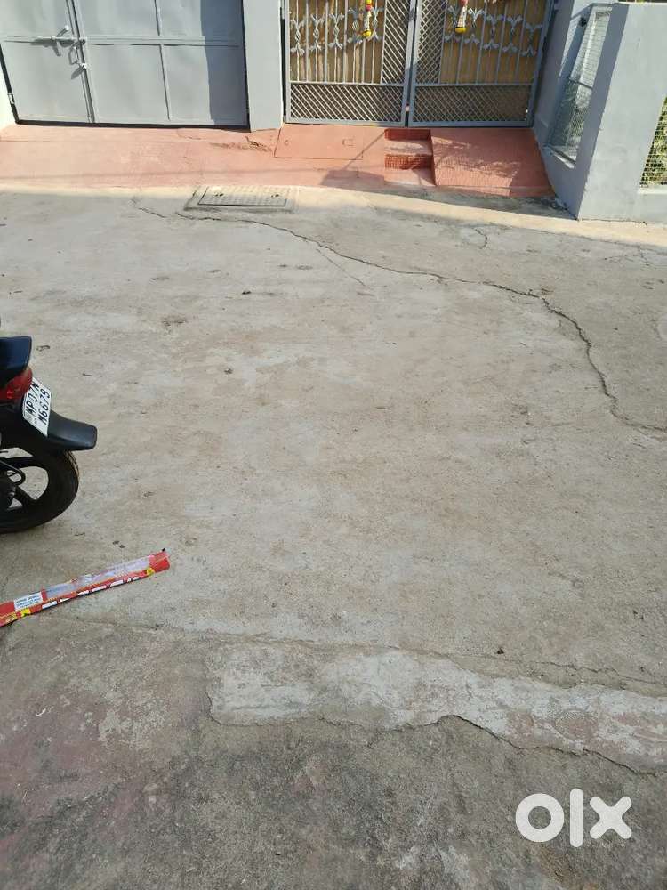 Hostels/ hotels for available on rent 32/25 room attached bathroom