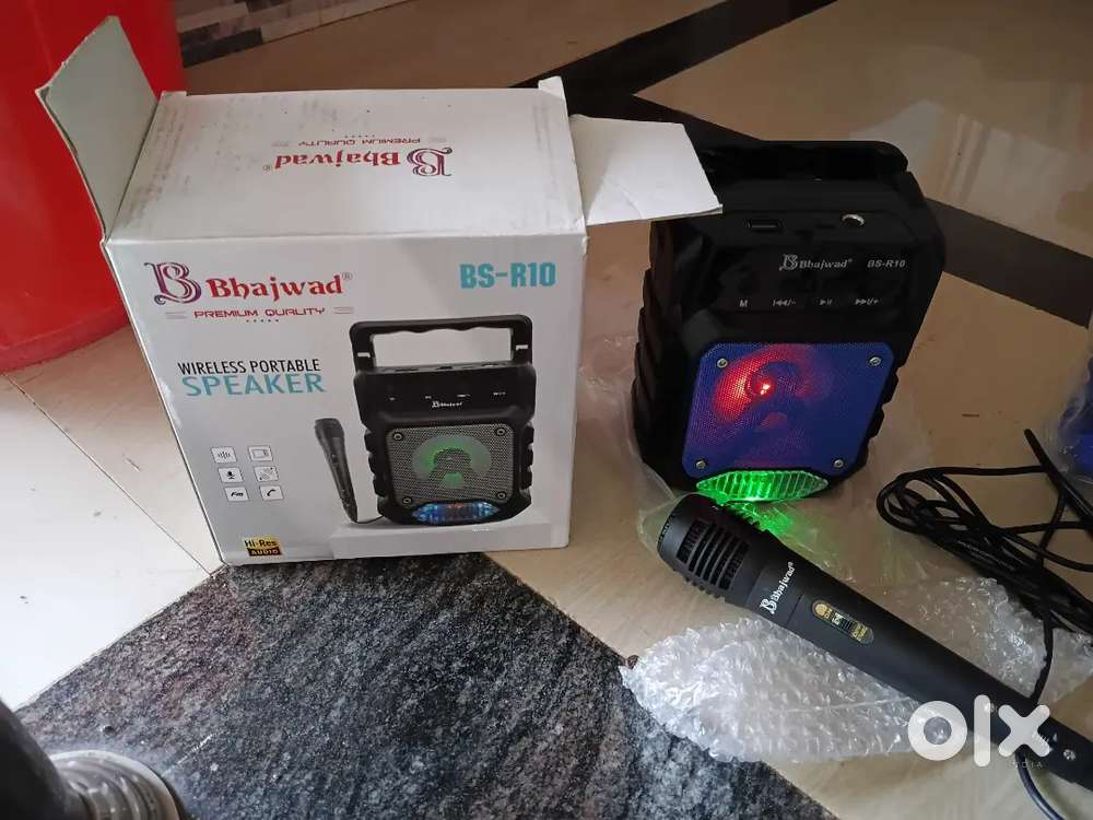 NEW BLUETOOTH SPIKER WITH MIC