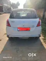 Maruti Suzuki Swift 2015 Diesel 76100 Km Driven