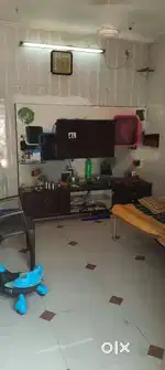 મકાન તળાજા જકાતનાકા પાસે છે