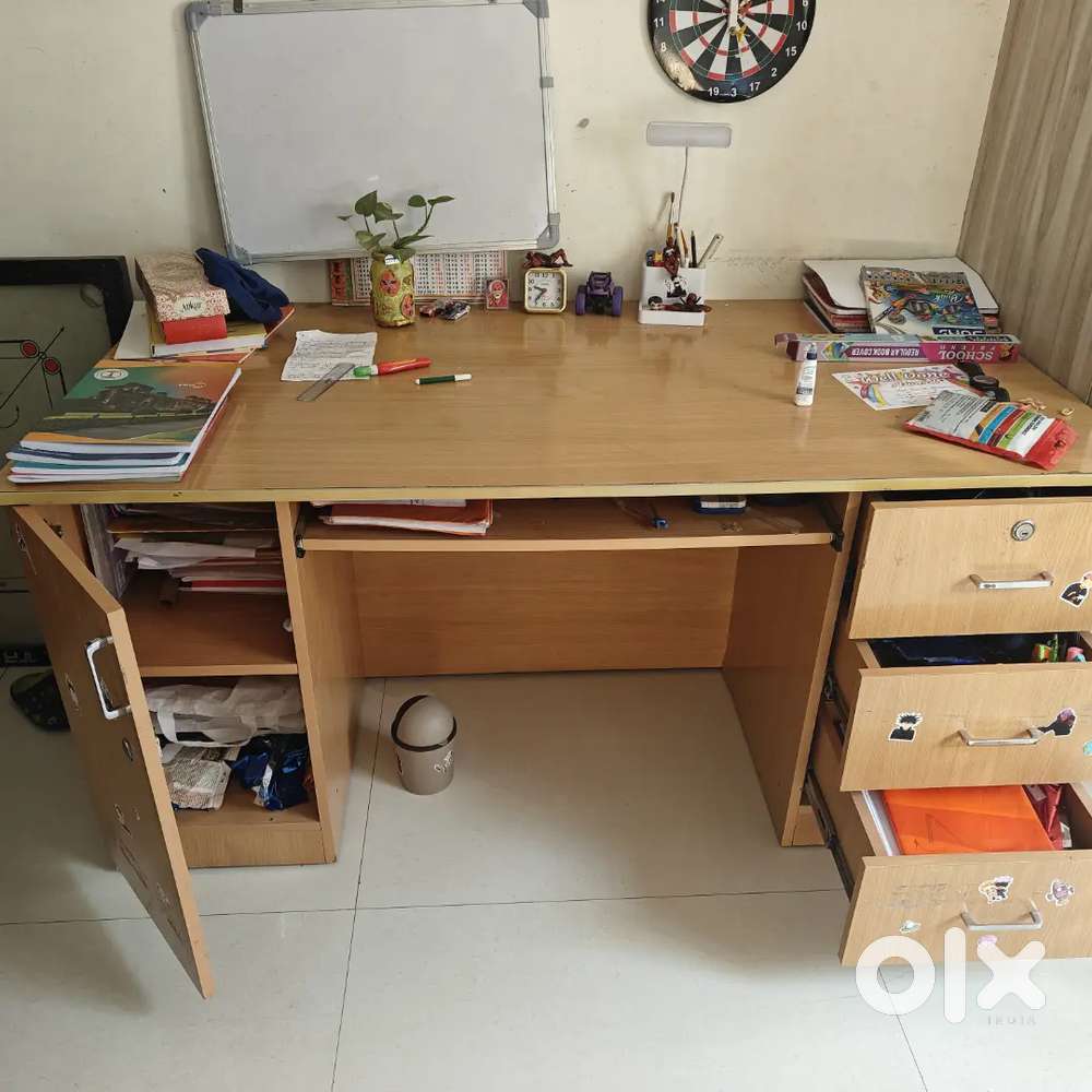 Office table, Large size study table