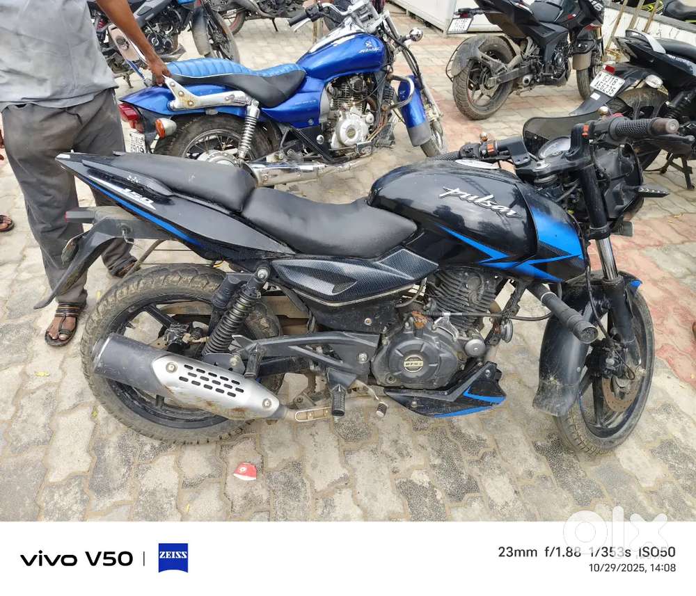 Bajaj pulsar 150 twin disc good condition