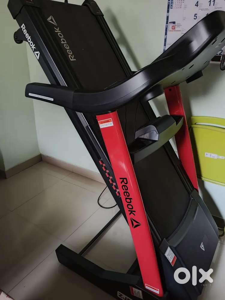 Reebok Z- Jet 460 Motorized TreadmilI with dedicated stabilizer