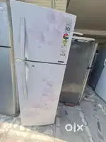 FRIDGE DOUBLE DOOR 4 STAR  310 Liter proper working LG