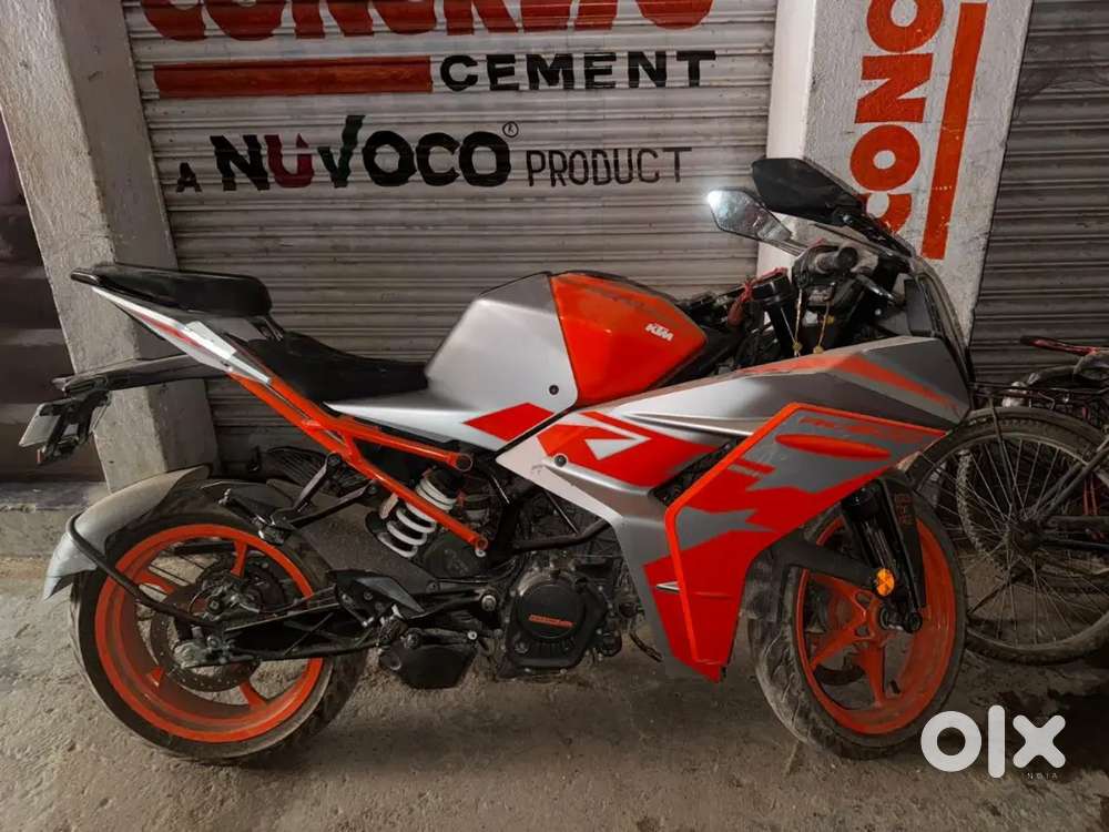 KTM RC 200 ( MODEL 2021)
