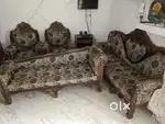 Maharaja sofa set with cauch