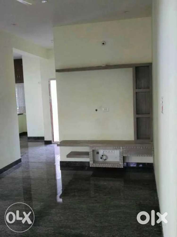 Hebbal 2nd stage house for rent in ground floor