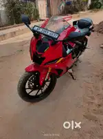 Yamaha R 15