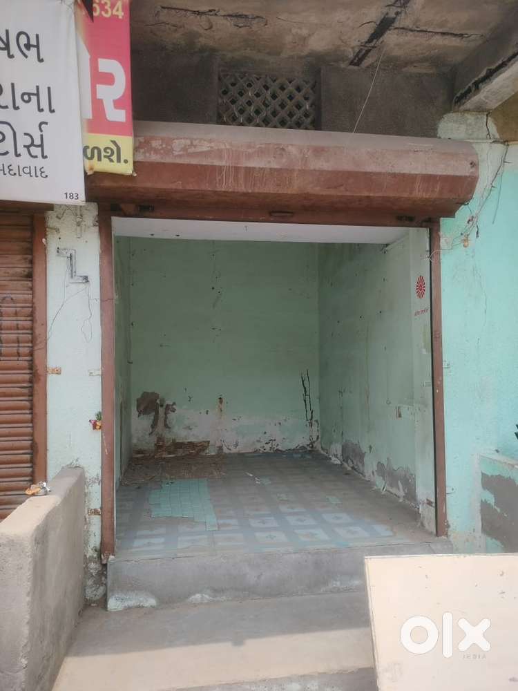 Shop available for rent