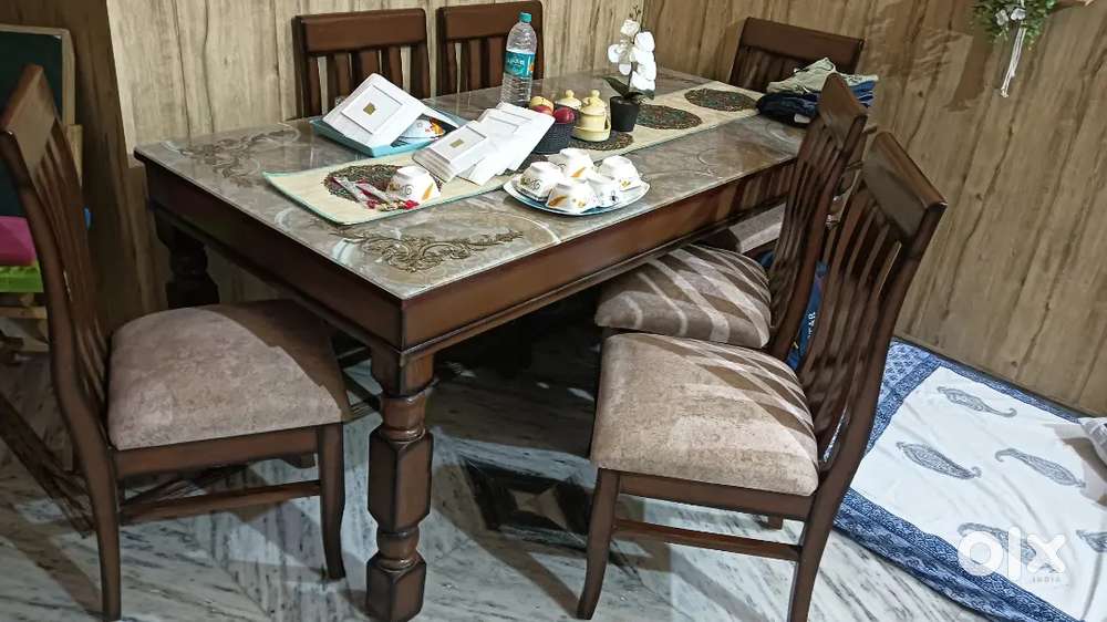 Dining table glass top with six chairs