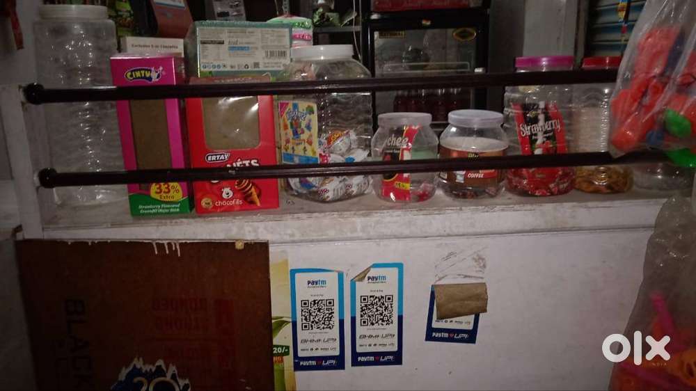 Shop counter