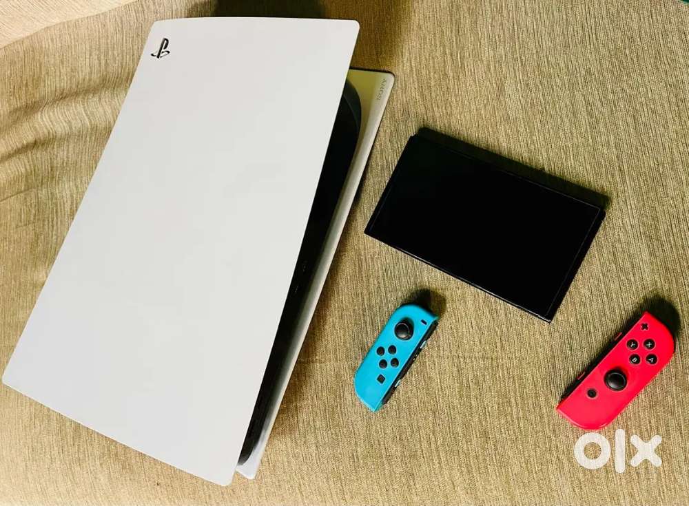 PS4 and PS5 Home/hand held consoled available for sale