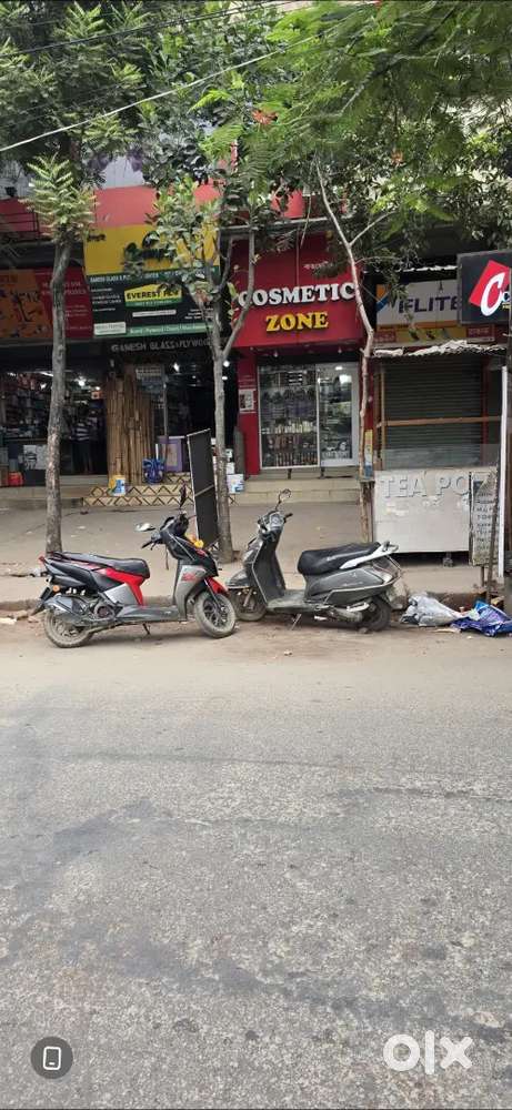 Jewelery and cosmetic