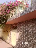 63 Gaj ka Makan bikau hai, yard Bhatta colony