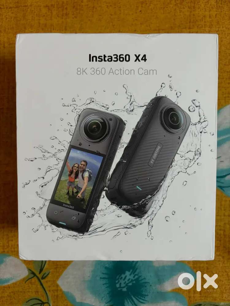 Insta360__X4
