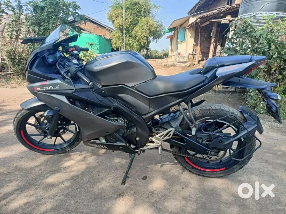 R15v3 bike