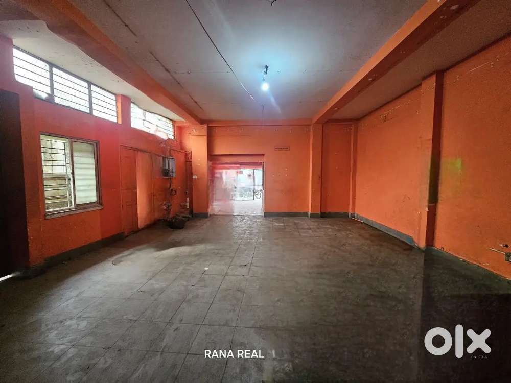 Instant shifting available 1000 sq.ft. commercial office space rent.