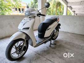 Electric scooter/bike, Showroom condition