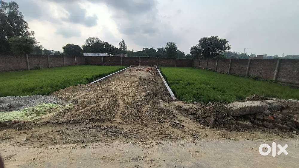 आवासीय एवम् कमर्शियल प्लाट