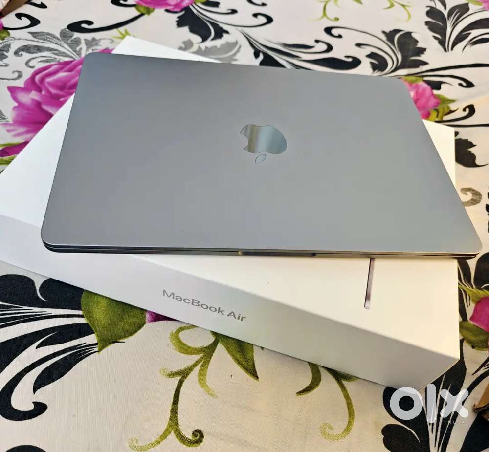 MacBook Air M2  16Gb/256GB.