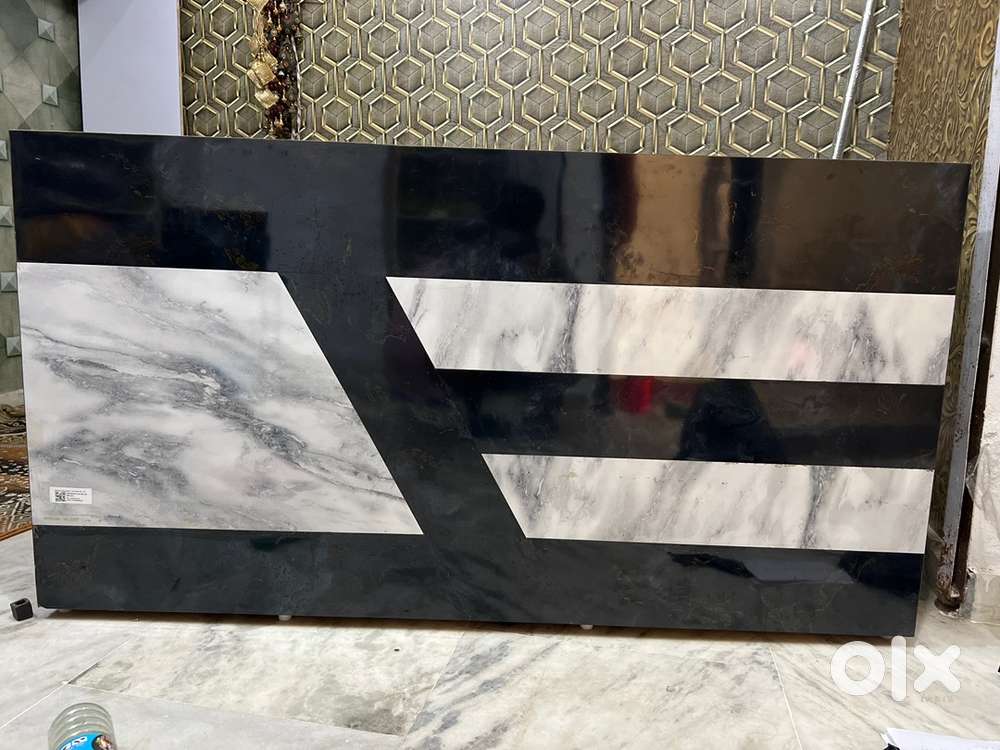 Office table