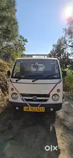 Auto ,load carrier