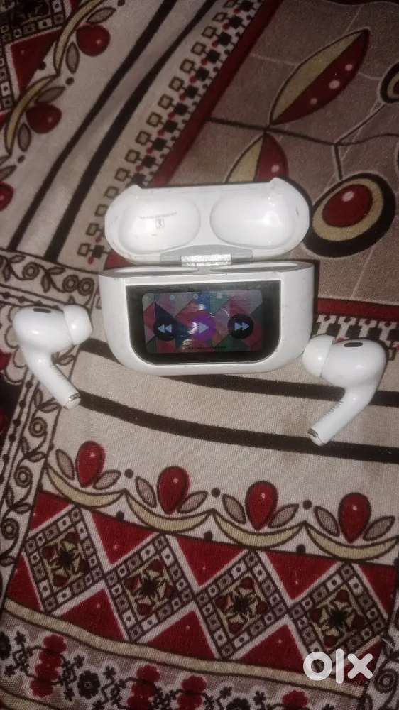 Buds ubon screen tach