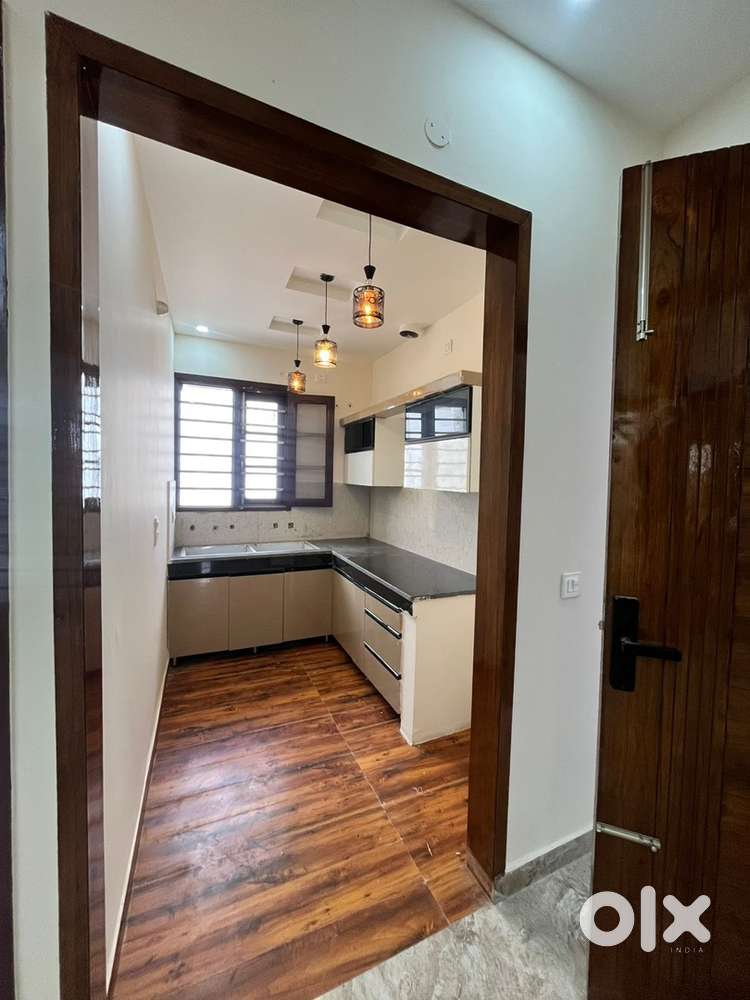 READY TO MOVE 3BHK Fully Furnished Flat for sale in just 54.90lac