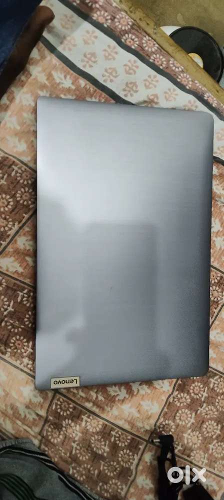 Lenovo IdeaPad slim 3 intel core i5 11th generation,   8 gb ram l