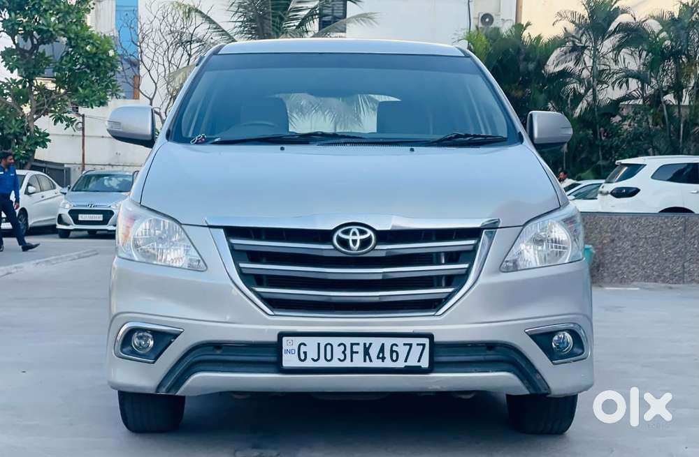 Toyota Innova 2.5 V 7 STR, 2014, Diesel