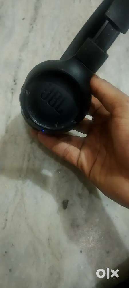 JBL HEADPHONES