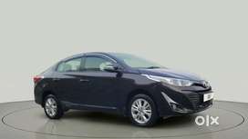 Toyota Yaris V CVT, 2018, Petrol