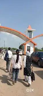 Mathura me 100 Gaj ka plot paye ab assan kisto me...