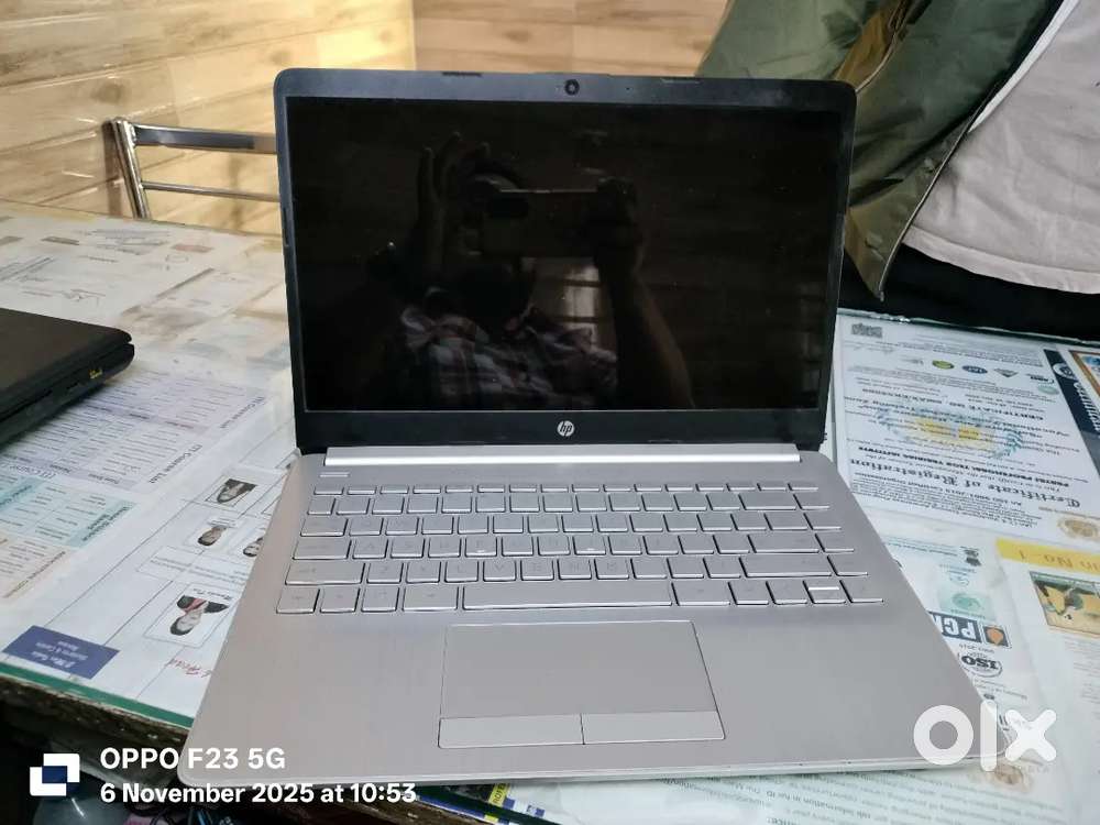 HP. I5  10th generation Laptop Scret. h less laptop mint condition