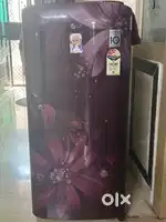 LG fridge in proper working condition