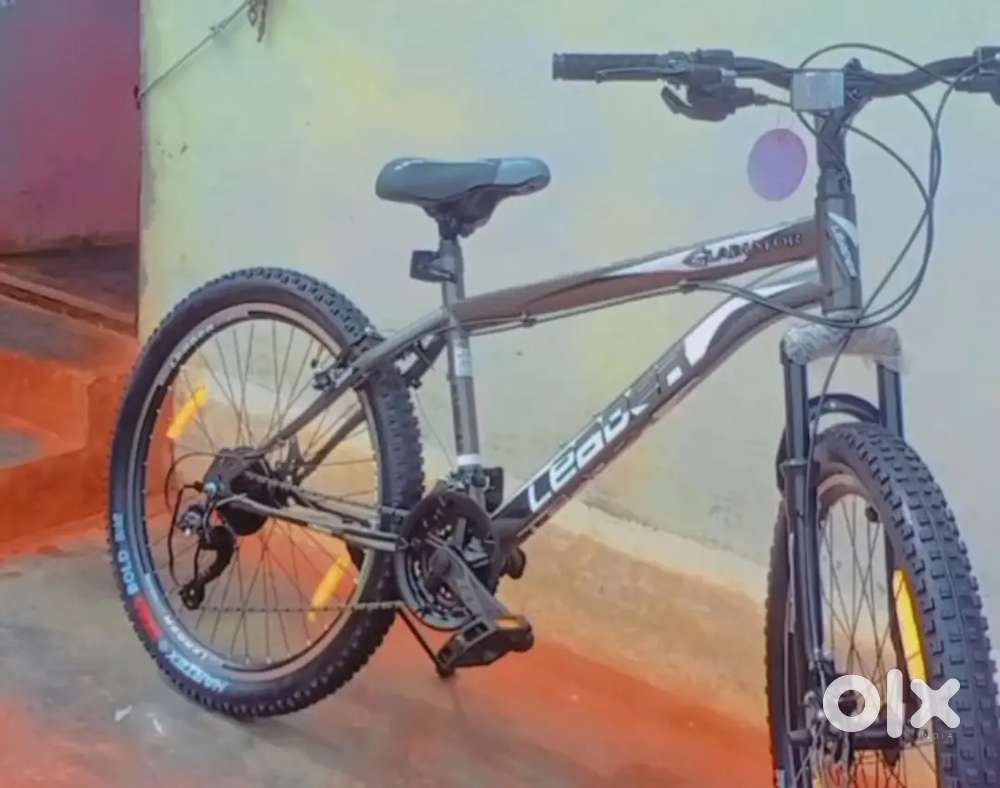 Ger cycle front 3 gesr back 7 gers