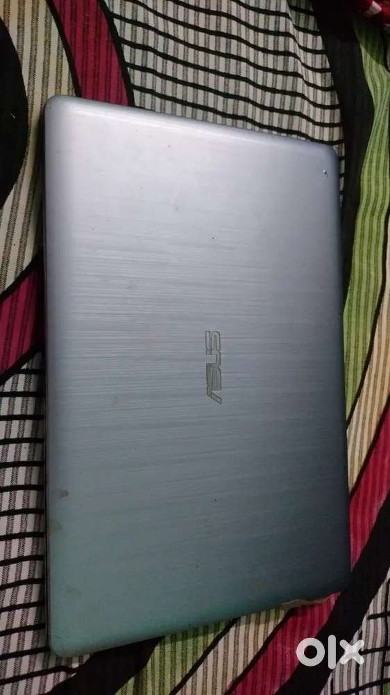 Asus Vivobook i5 8th Gen  8GB RAM  512GB SSD  15.6 Good Condition