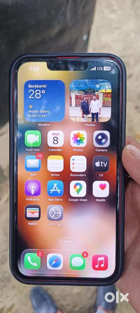 Iphone 13 minors screen crack but original display